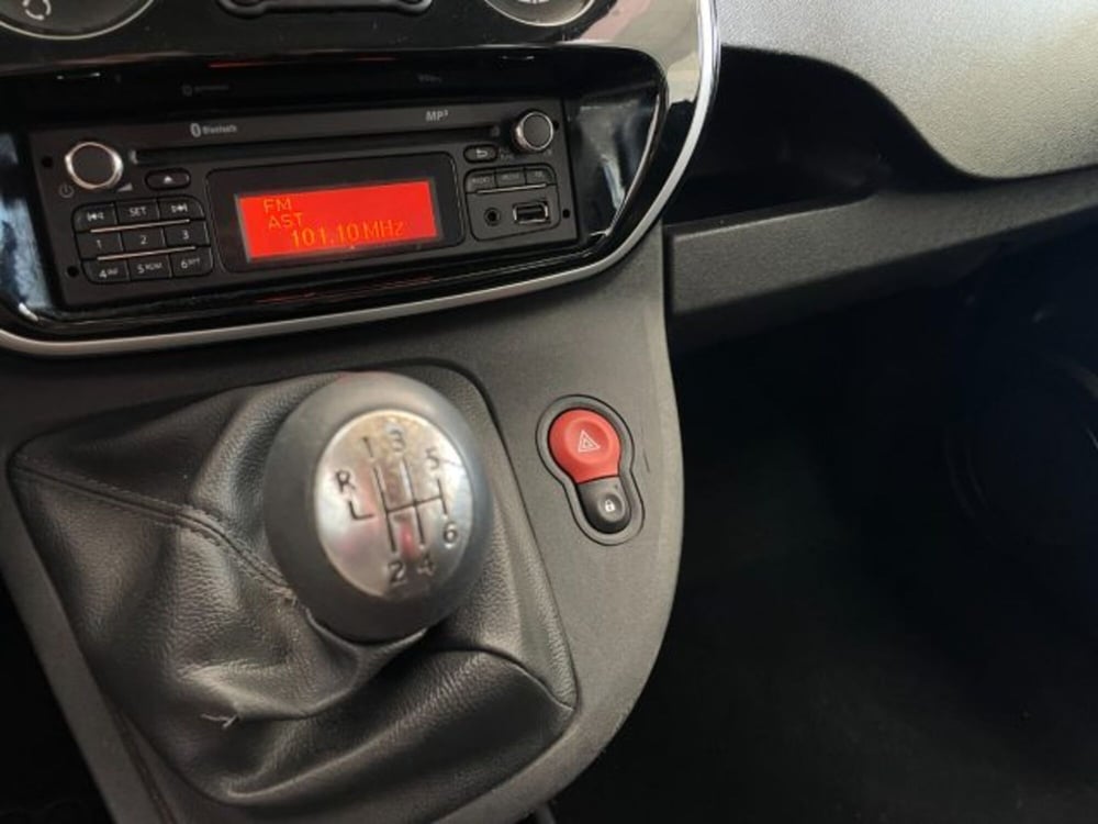 Renault Grand Kangoo usata a Salerno (14)