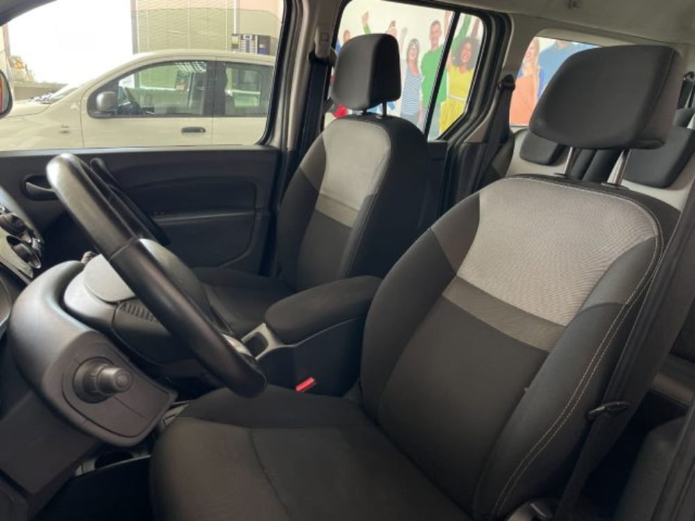 Renault Grand Kangoo usata a Salerno (9)