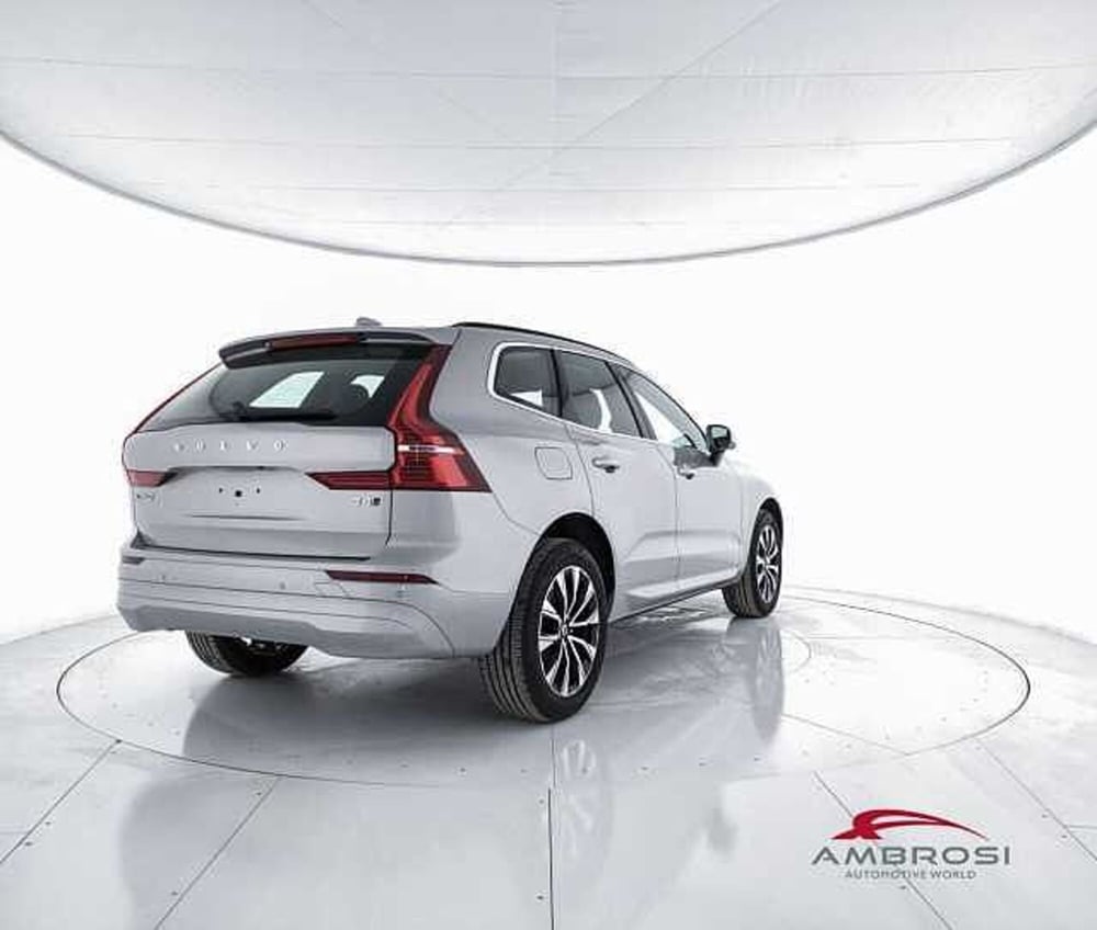 Volvo XC40 nuova a Viterbo (3)