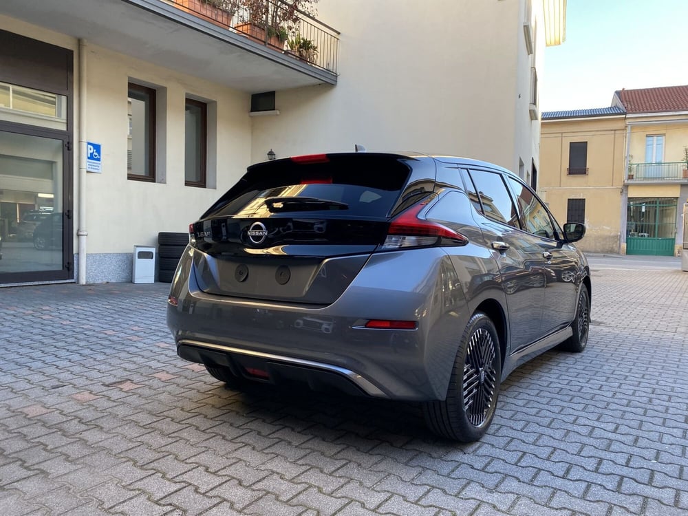 Nissan Leaf nuova a Varese (5)