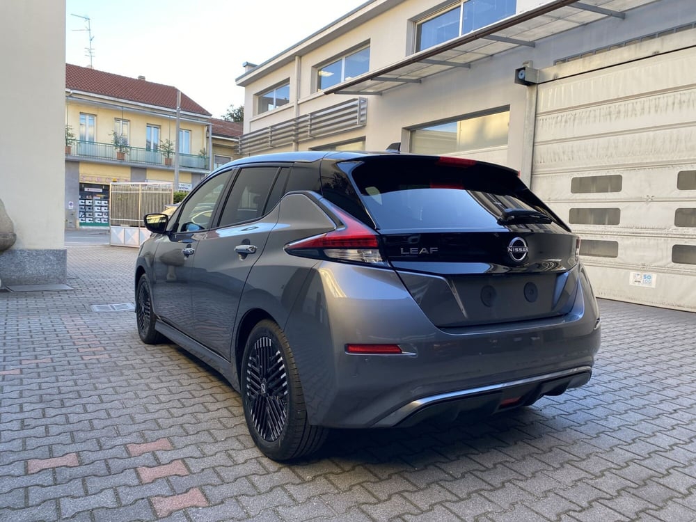 Nissan Leaf nuova a Varese (7)