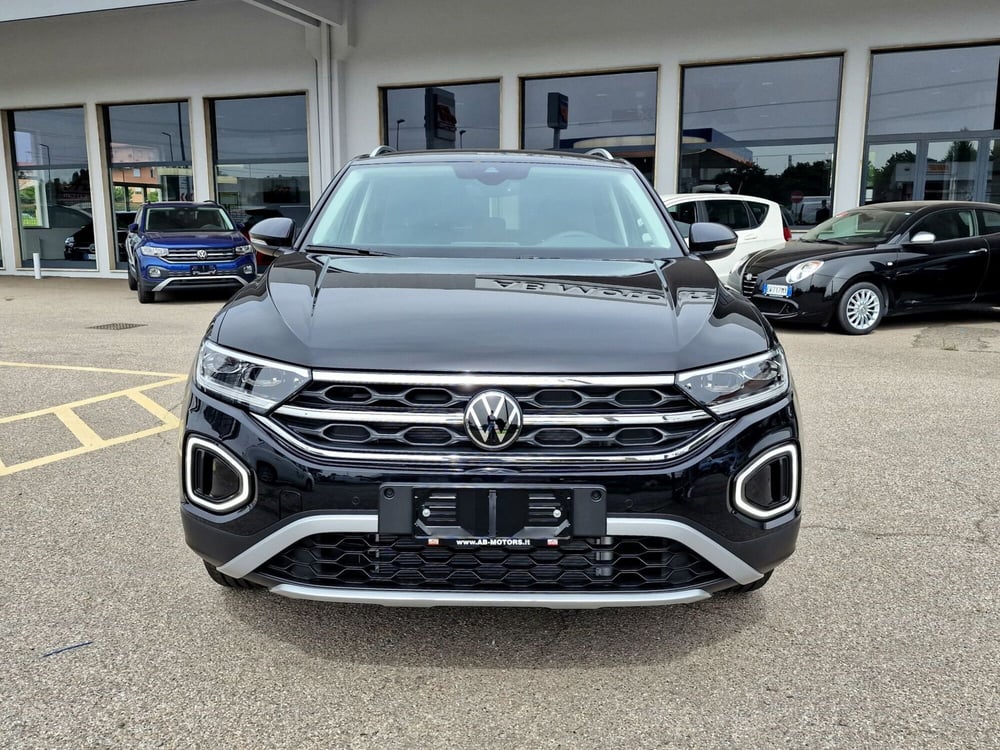 Volkswagen T-Roc nuova a Varese (2)