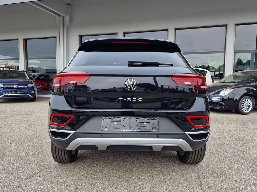 Volkswagen T-Roc nuova a Varese (6)