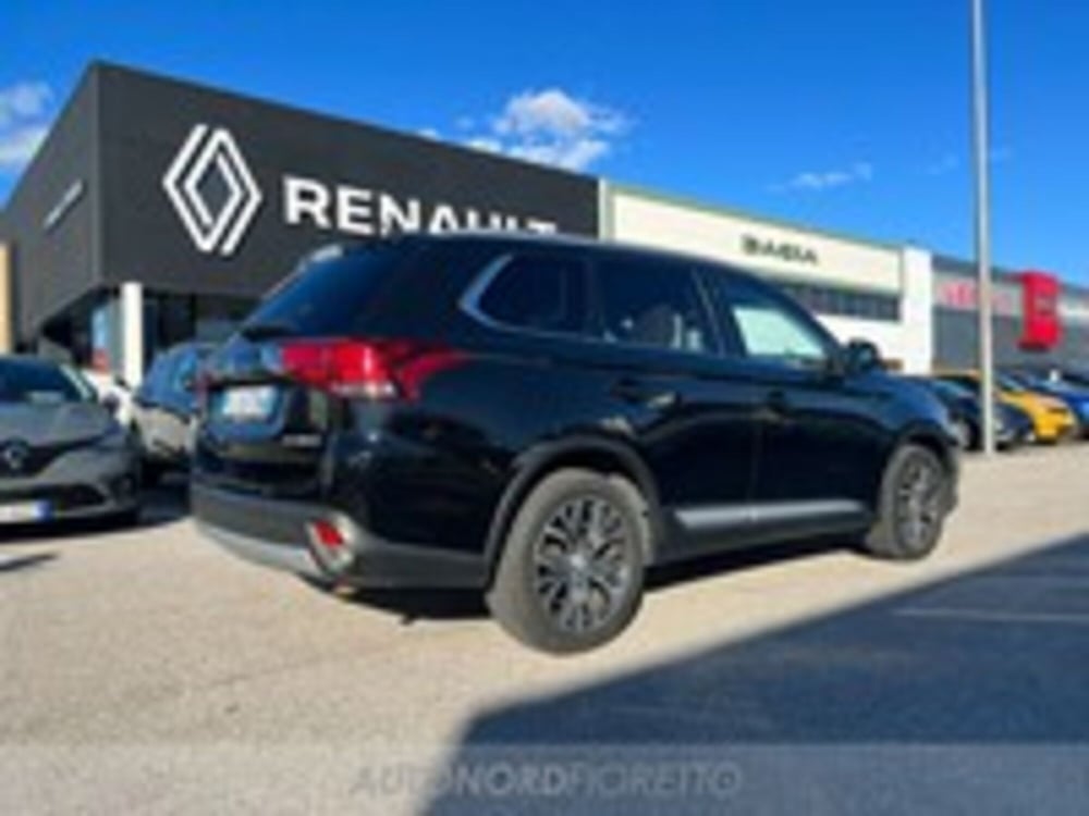 Mitsubishi Outlander usata a Pordenone (5)