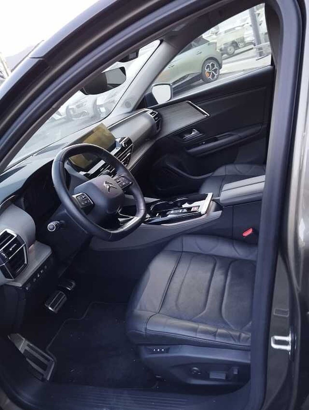 Citroen C5 X nuova a Savona (8)