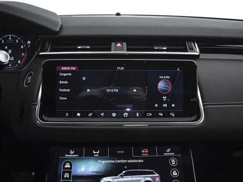 Land Rover Range Rover Velar usata a Viterbo (17)