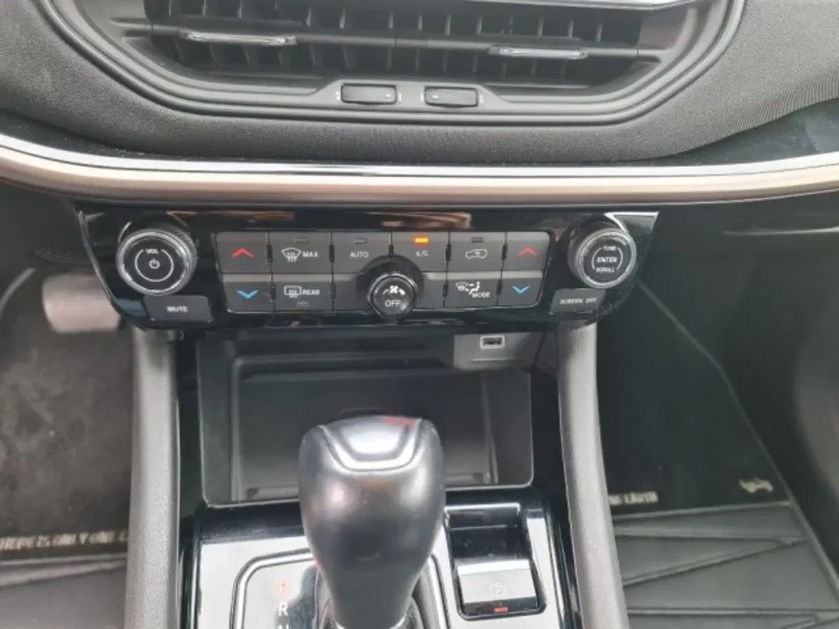 Jeep Compass usata a Frosinone (20)
