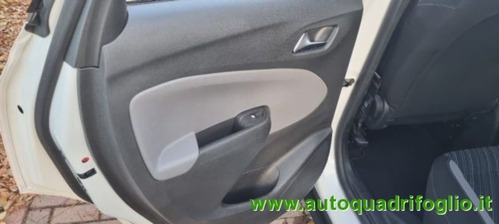 Opel Crossland X usata a Savona (18)