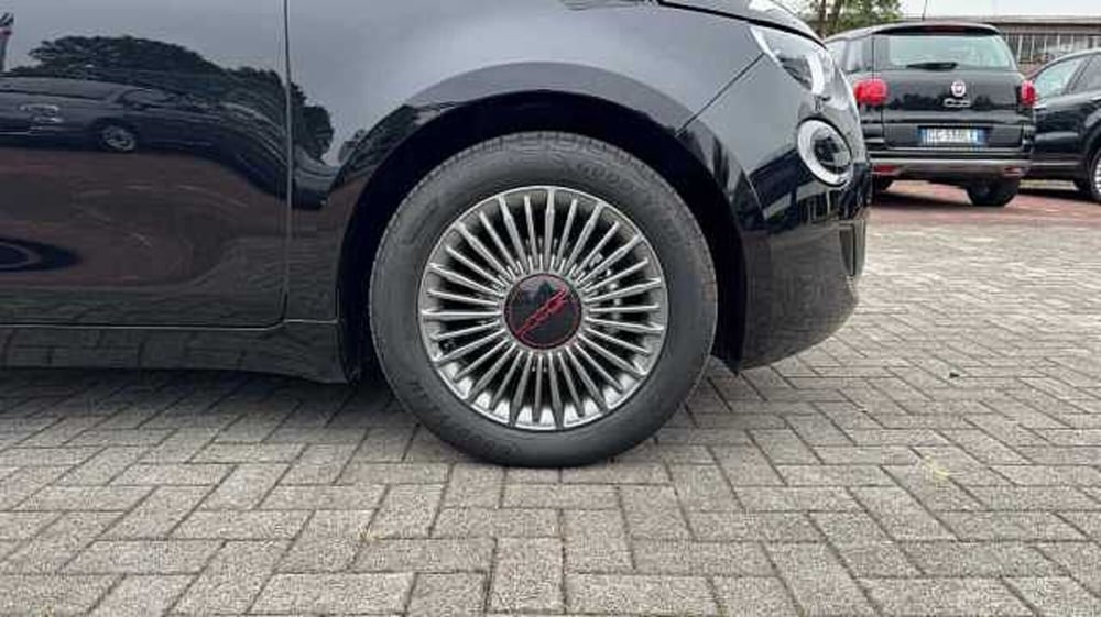 Fiat 500e usata a Milano (9)