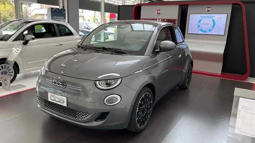 Fiat 500e usata a Milano