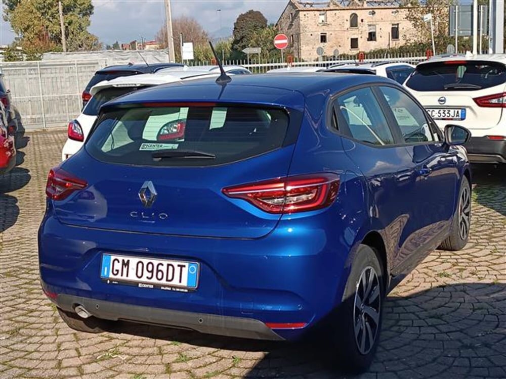 Renault Clio nuova a Salerno (2)