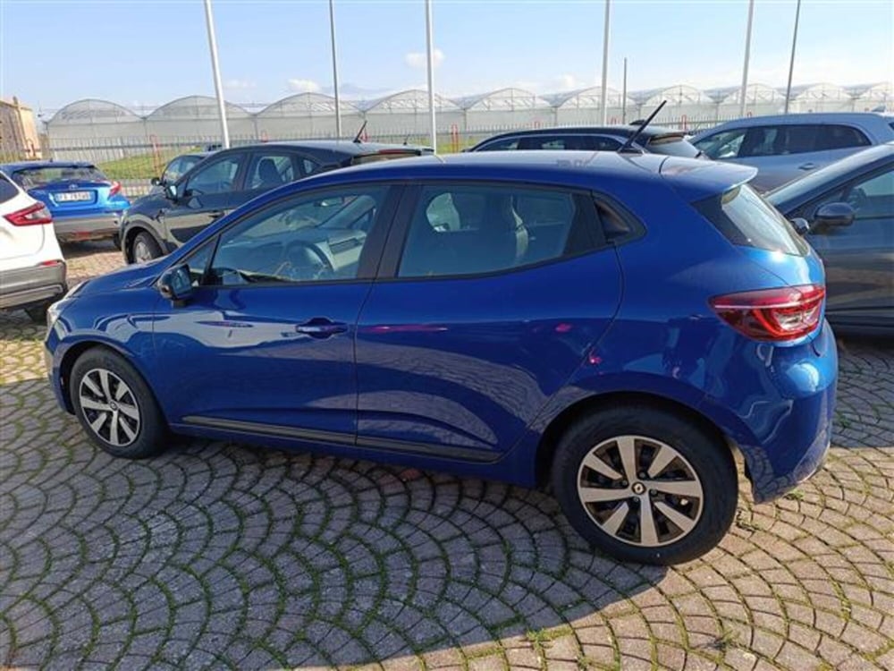 Renault Clio nuova a Salerno (3)