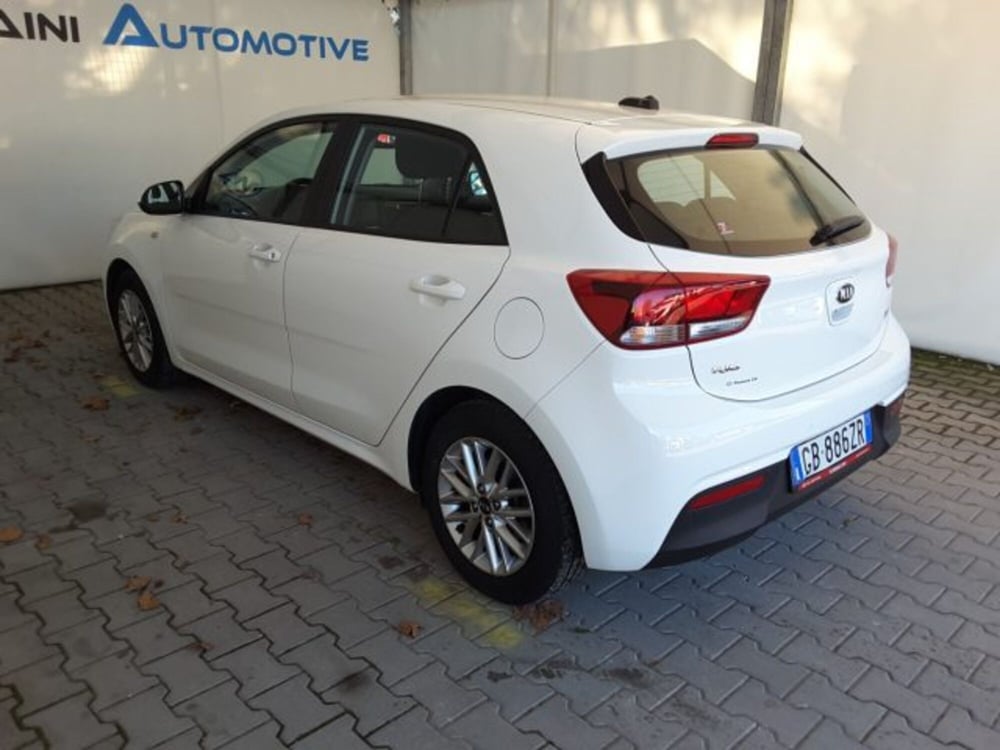 Kia Rio usata a Firenze (11)