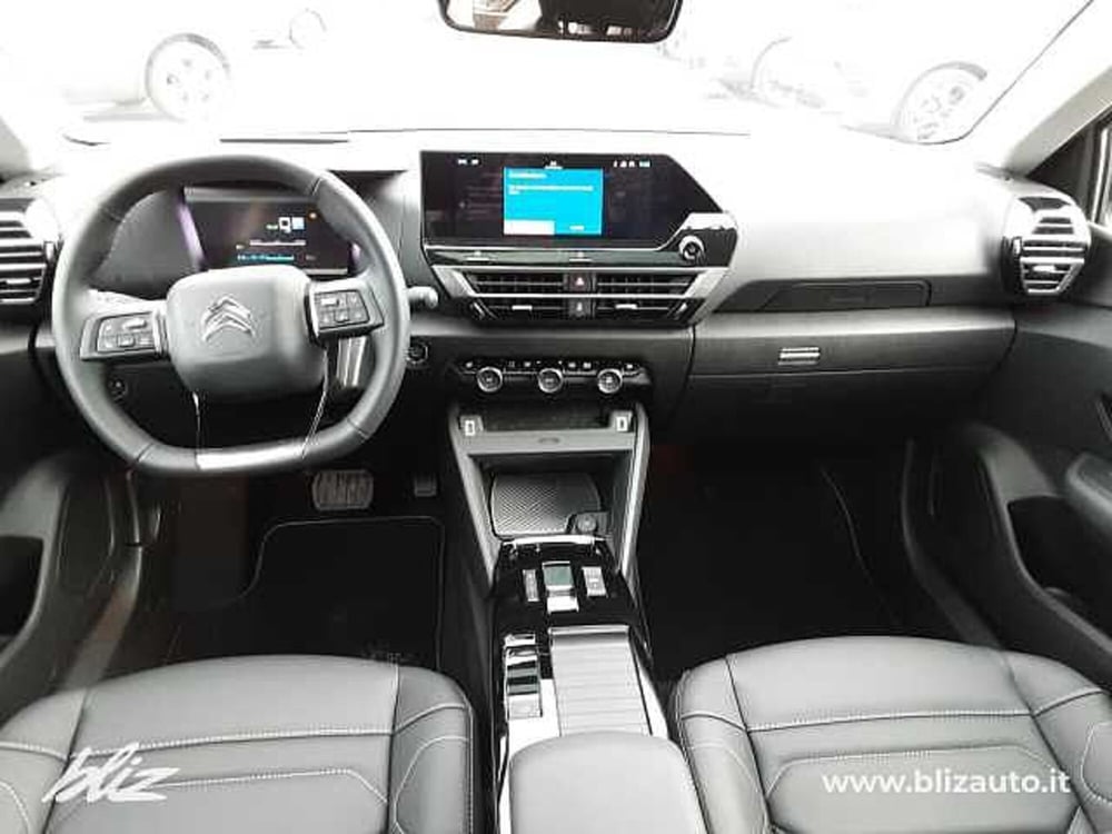 Citroen e-C4 X usata a Udine (12)