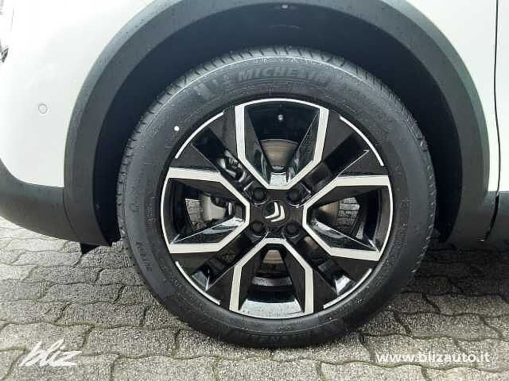 Citroen e-C4 X usata a Udine (9)