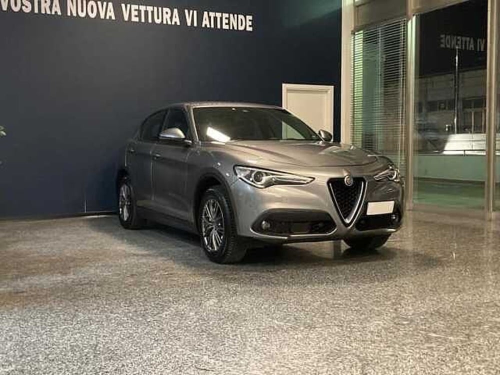 Alfa Romeo Stelvio usata a Ancona (3)