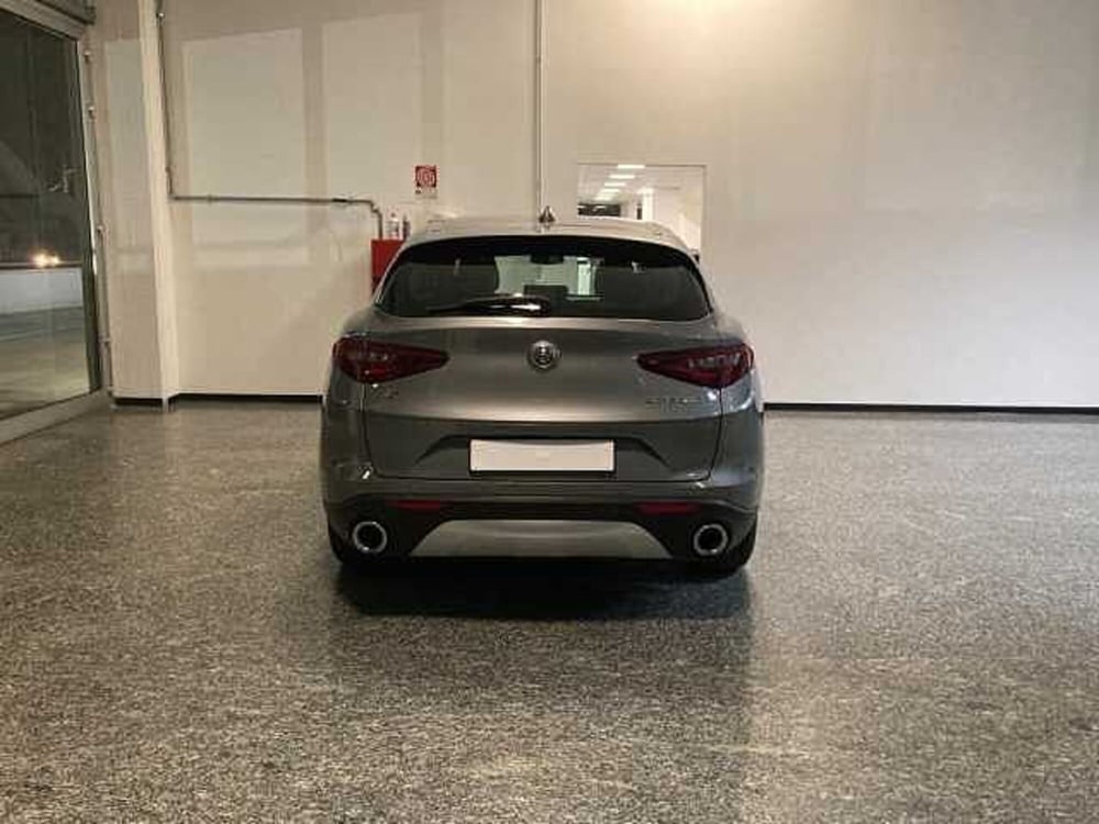 Alfa Romeo Stelvio usata a Ancona (5)