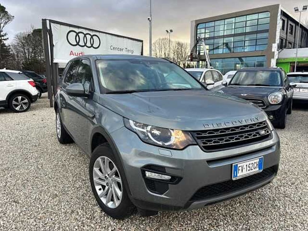 Land Rover Discovery Sport usata a Lucca