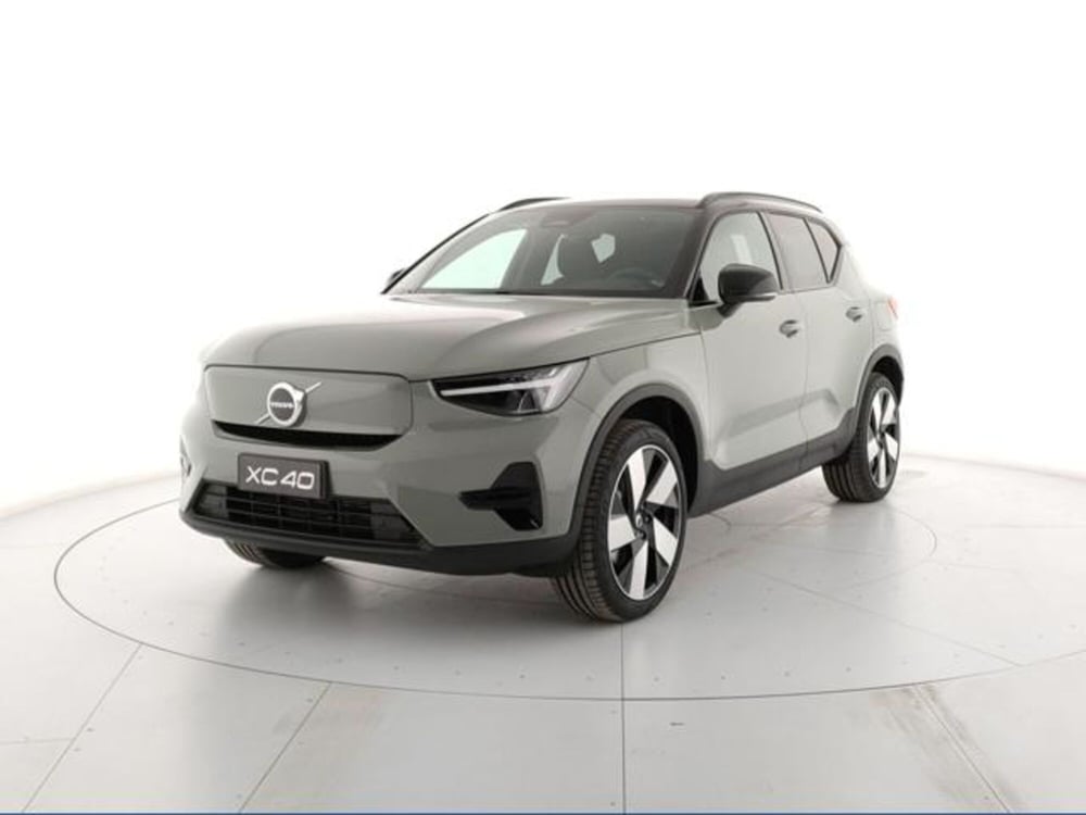 Volvo XC40 nuova a Modena (2)