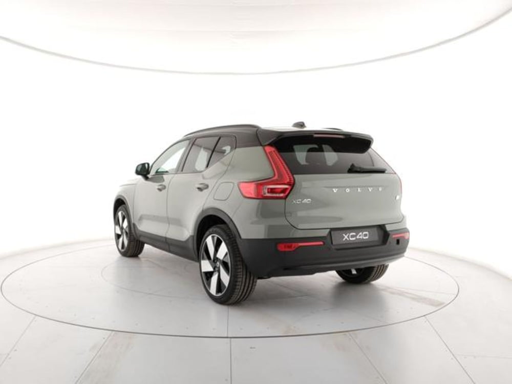 Volvo XC40 nuova a Modena (3)