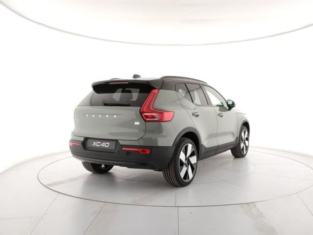 Volvo XC40 nuova a Modena (5)