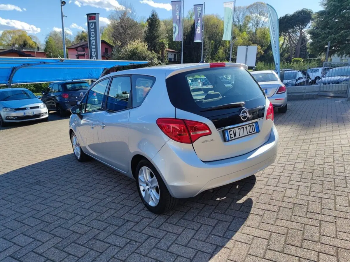 Opel Meriva usata a Como (4)