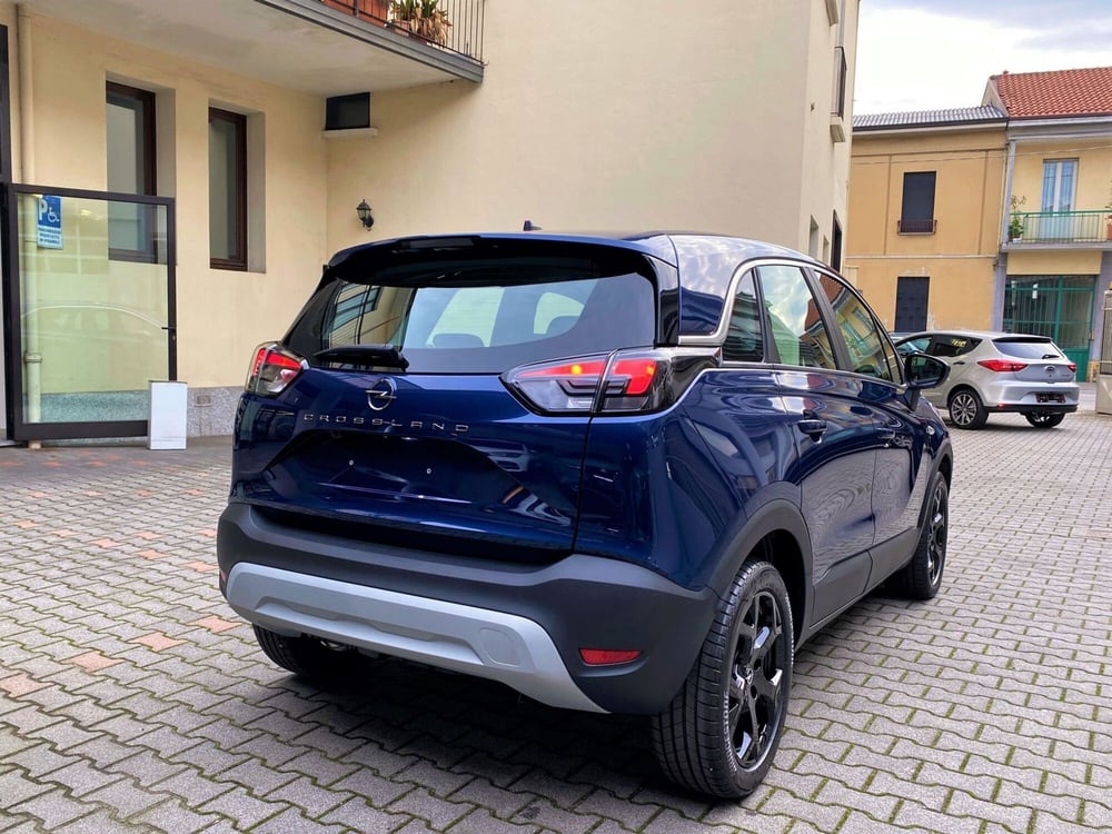 Opel Crossland X nuova a Varese (5)