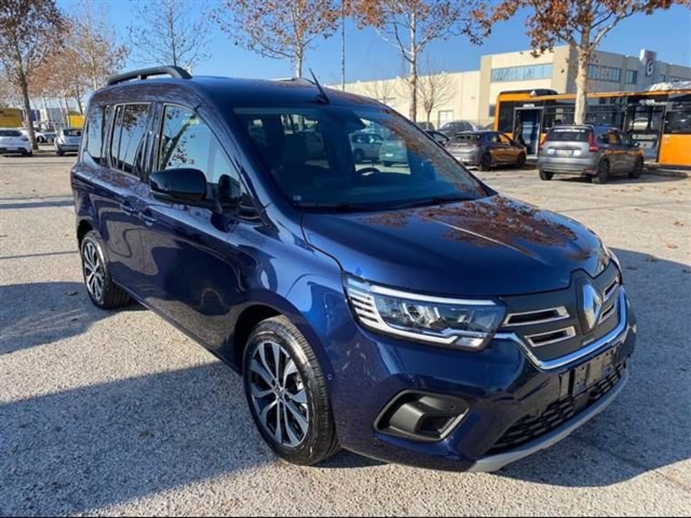 Renault Kangoo nuova a Macerata (3)