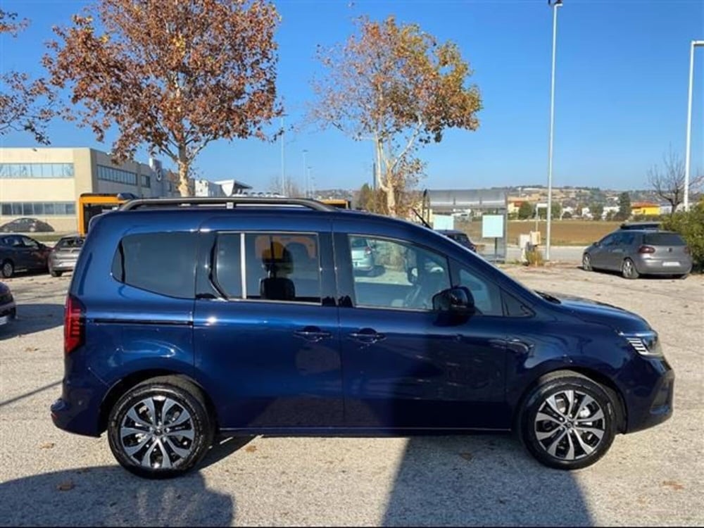 Renault Kangoo nuova a Macerata (5)