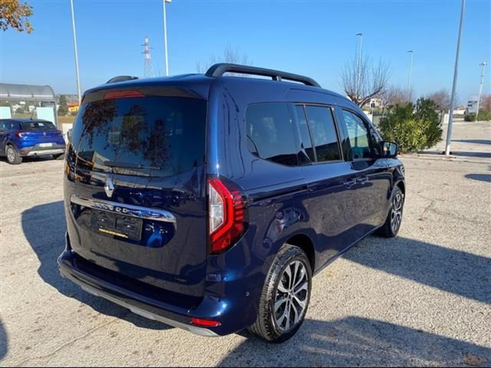 Renault Kangoo nuova a Macerata (8)