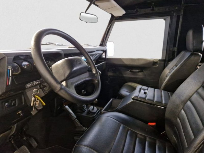 Land Rover Defender usata a Livorno (9)
