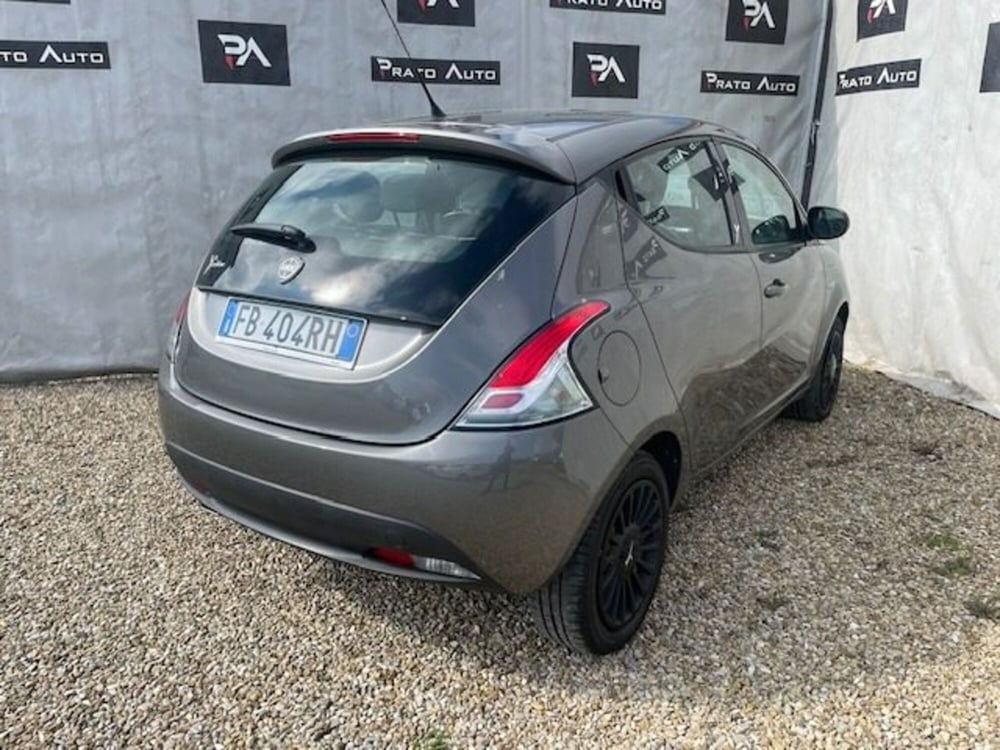 Lancia Ypsilon usata a Prato (5)