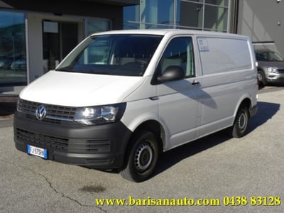 Volkswagen Veicoli Commerciali Transporter Furgone 2.0 TDI 102CV PC Furgone Business Eu6  del 2017 usata a Pieve di Soligo