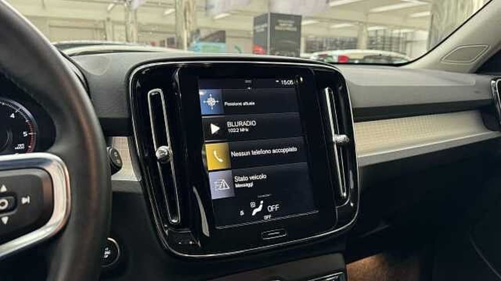 Volvo XC40 usata a Milano (12)