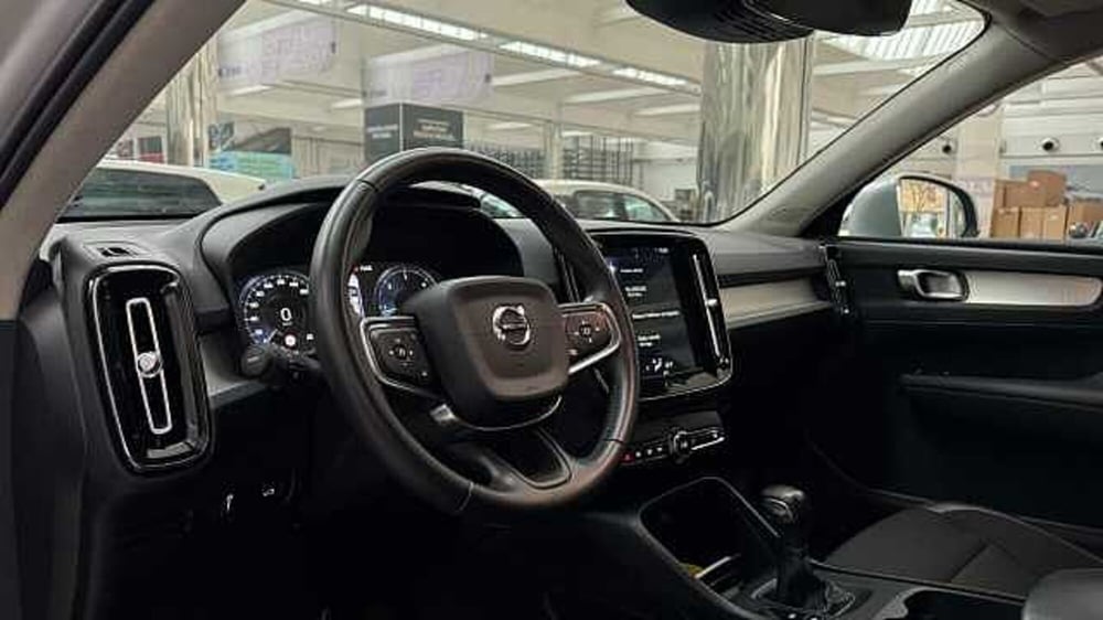 Volvo XC40 usata a Milano (14)