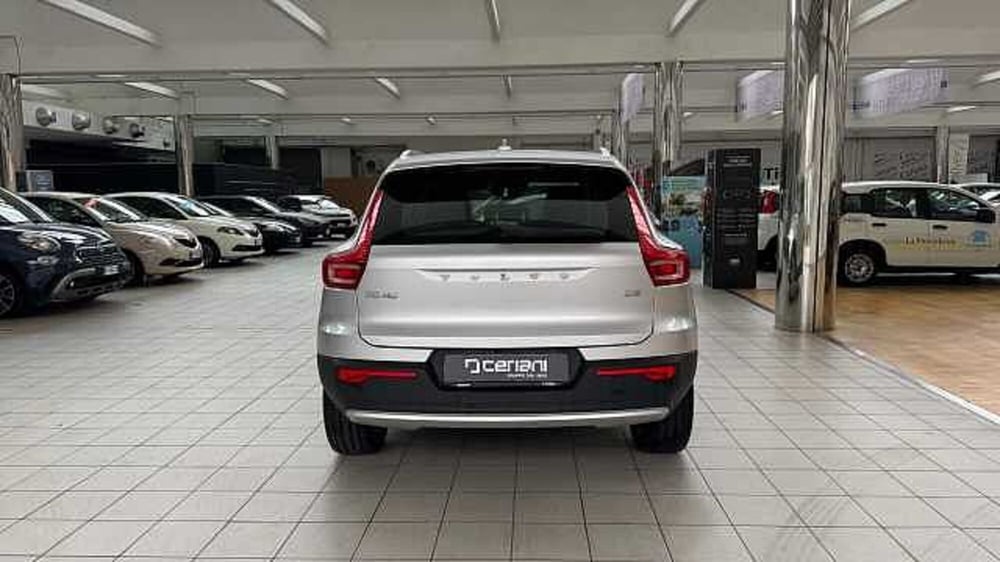 Volvo XC40 usata a Milano (4)