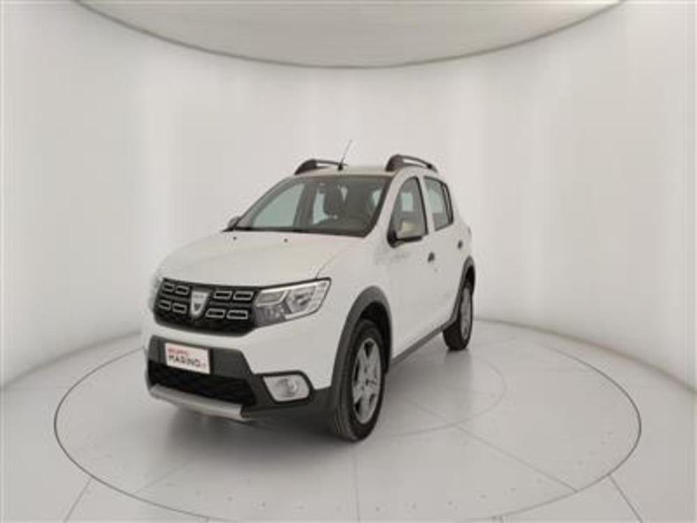 Dacia Sandero usata a Bari