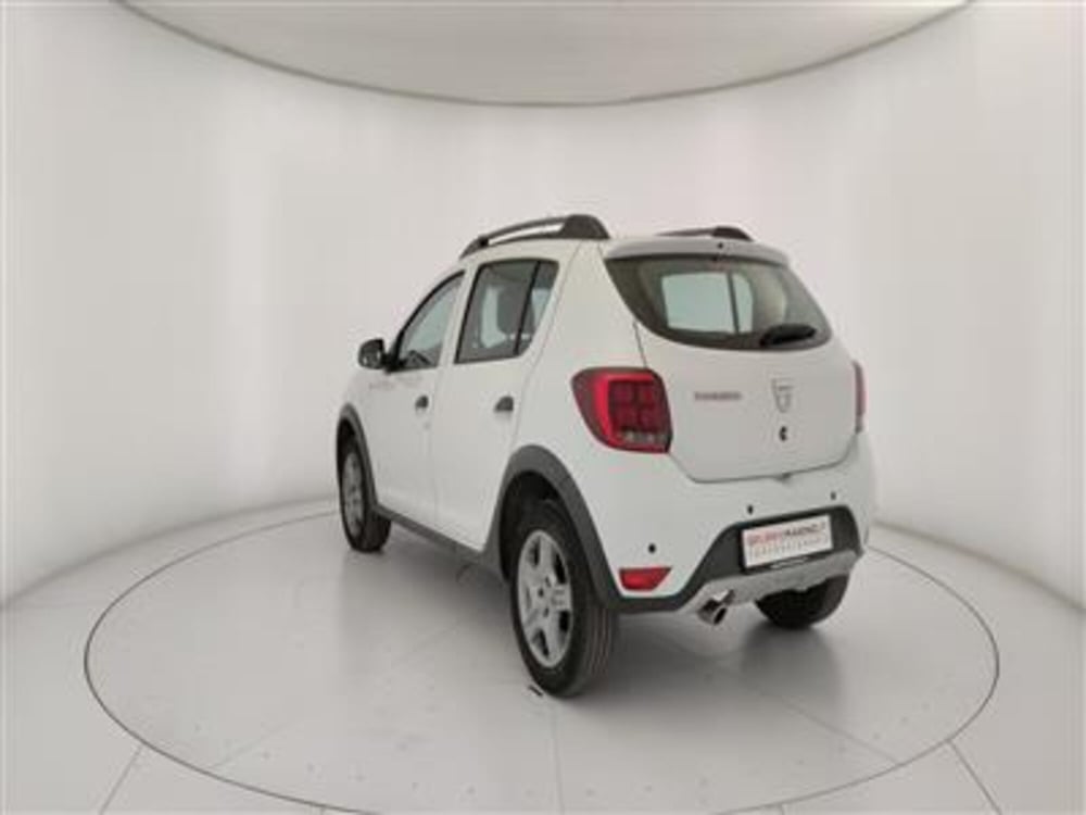 Dacia Sandero usata a Bari (5)