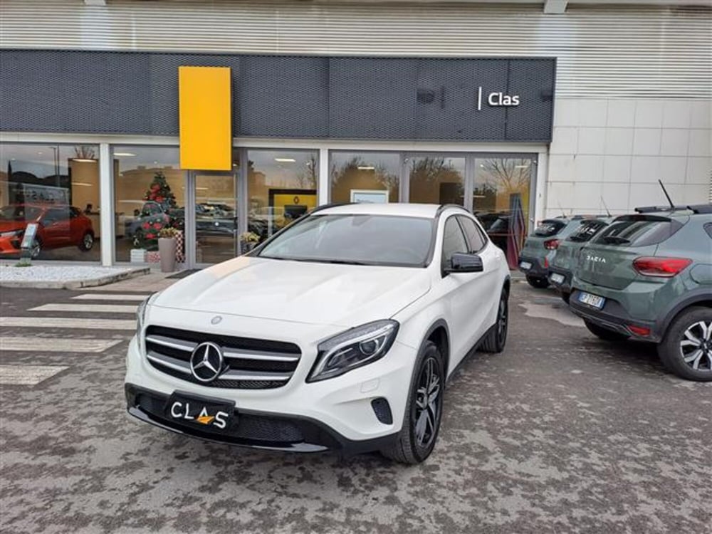 Mercedes-Benz GLA SUV usata a Livorno (4)