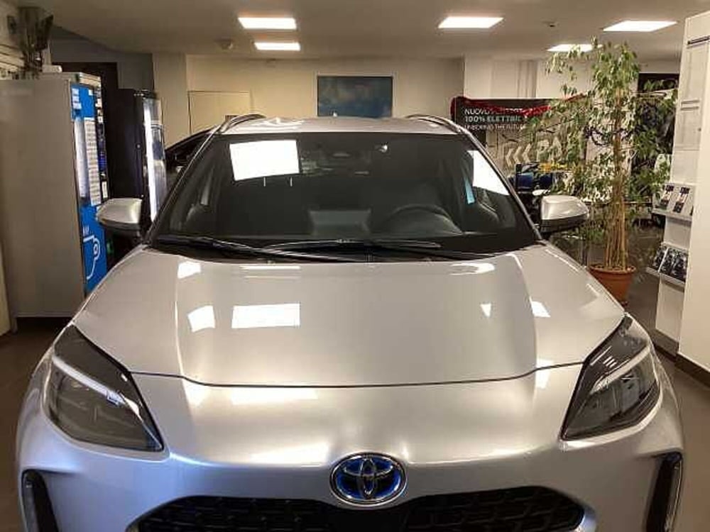 Toyota Yaris Cross nuova a Roma (6)