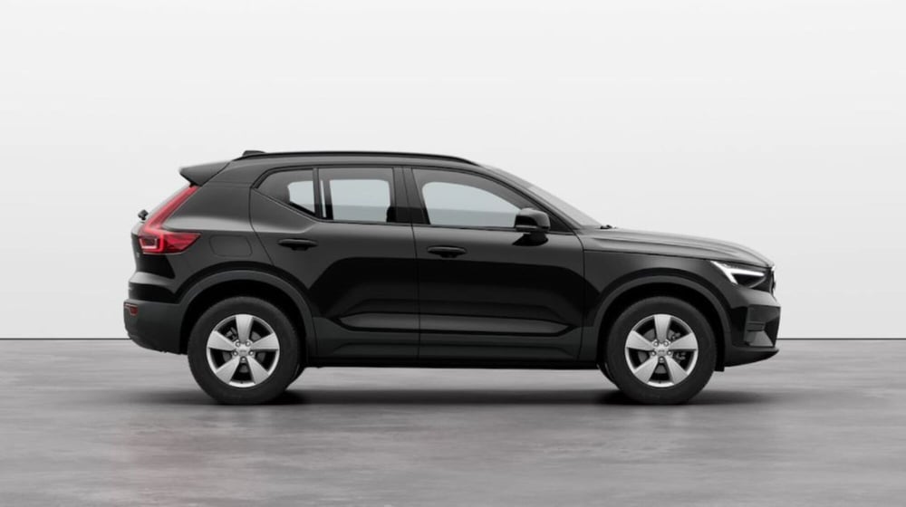 Volvo XC40 nuova a Napoli (3)