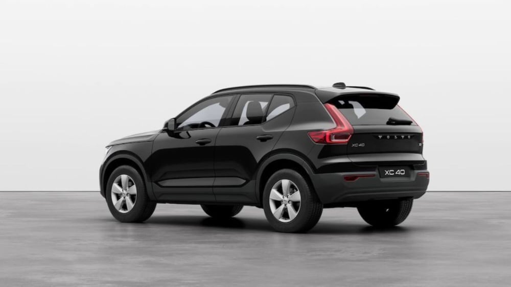 Volvo XC40 nuova a Napoli (4)