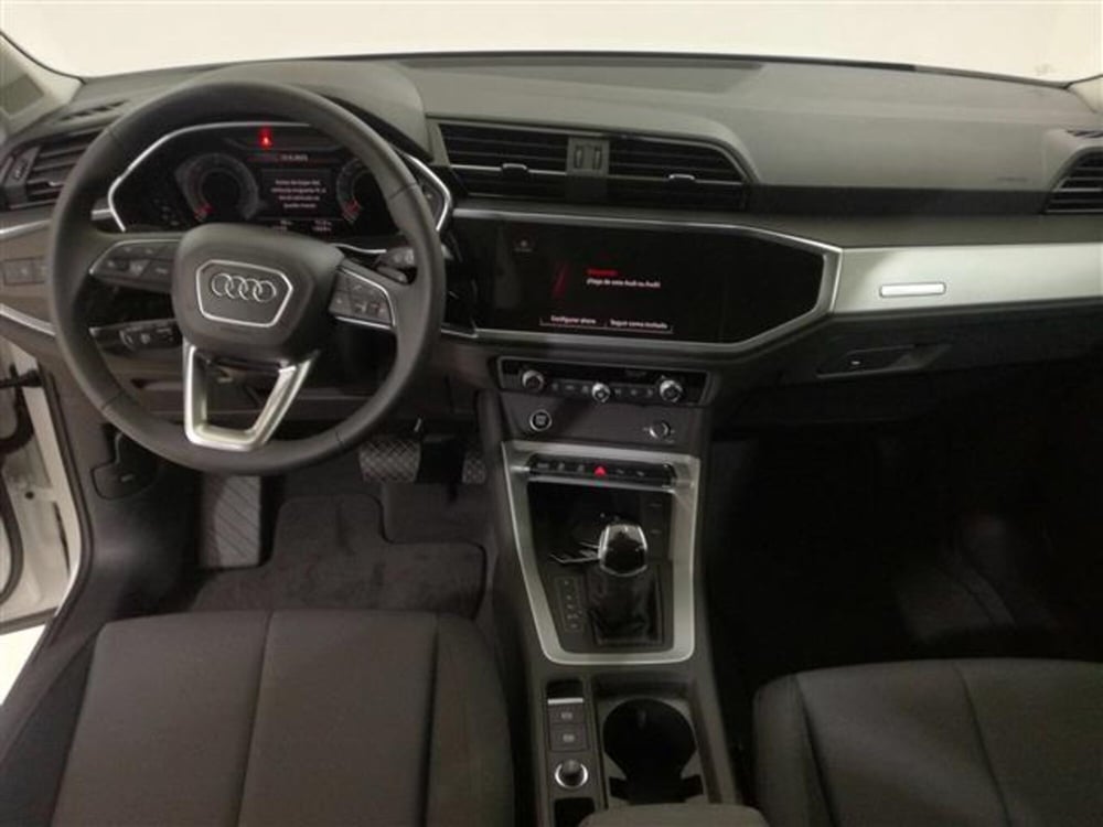 Audi Q3 Sportback nuova a Salerno (8)