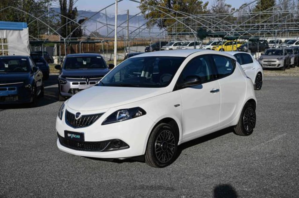 Lancia Ypsilon nuova a Torino