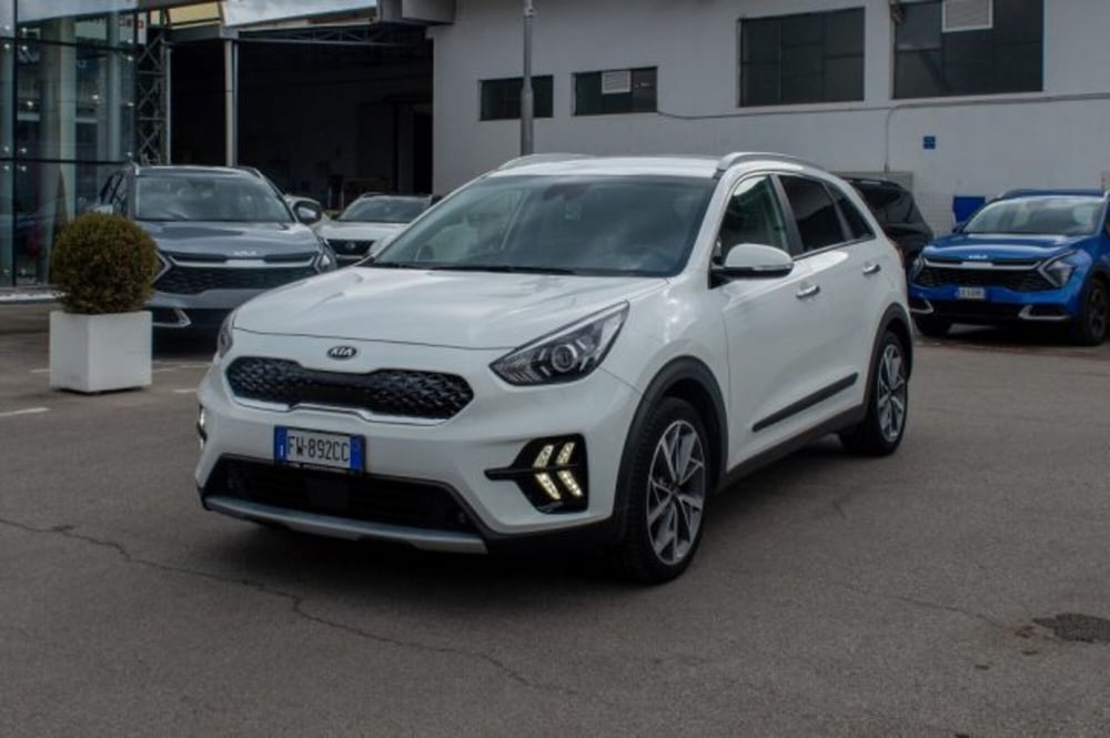 Kia Niro usata a Latina (3)