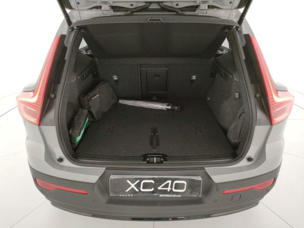 Volvo XC40 nuova a Modena (20)