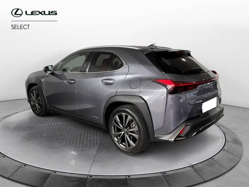 Lexus UX usata a Torino (4)