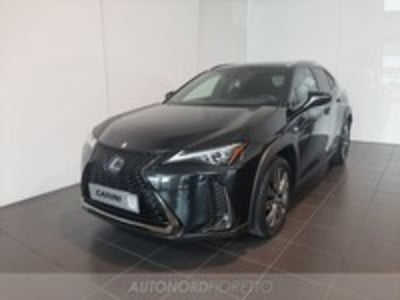 Lexus UX 300h 2.0 F-Sport 2wd cvt del 2019 usata a Pordenone