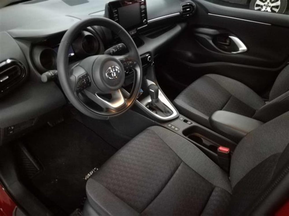 Toyota Yaris Cross nuova a Salerno (7)