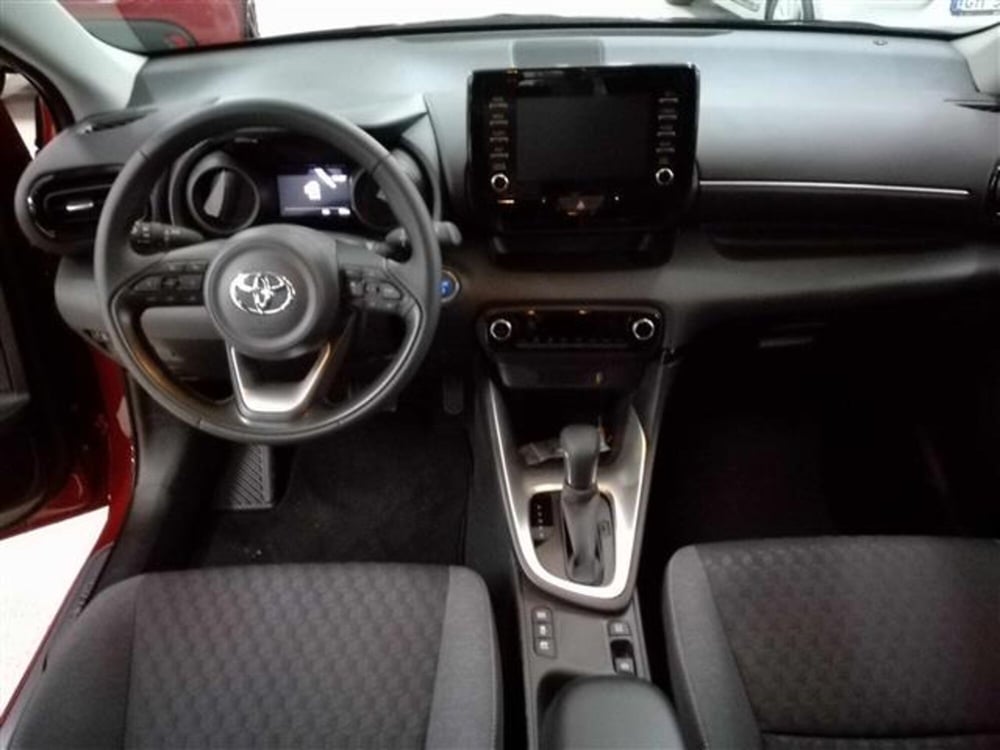 Toyota Yaris Cross nuova a Salerno (8)